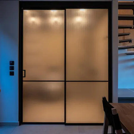 1050 Mountain Living Pavliani