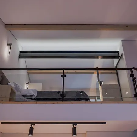 1050 Mountain Living Hotel