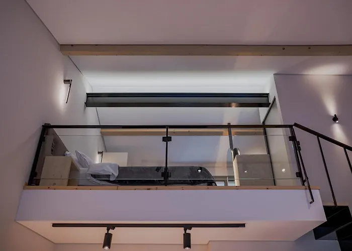 1050 Mountain Living Hotel