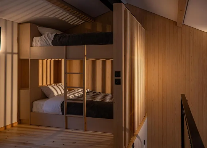 1050 Mountain Living Pavliani