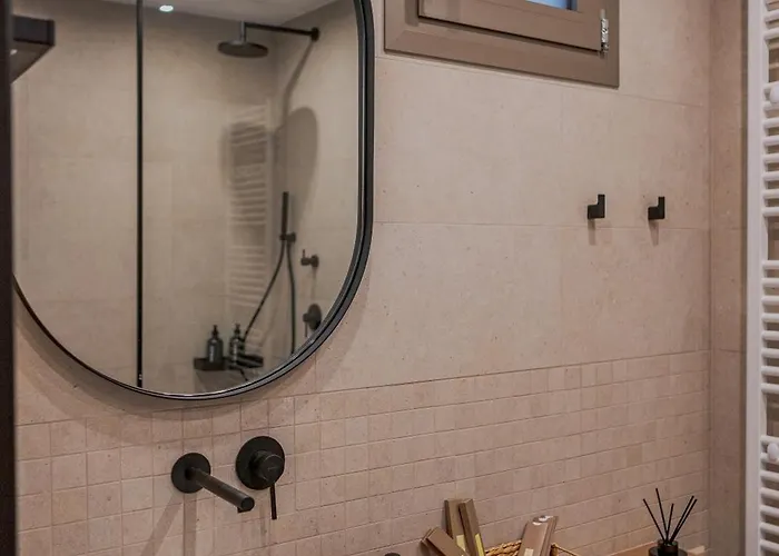 1050 Mountain Living Pavliani